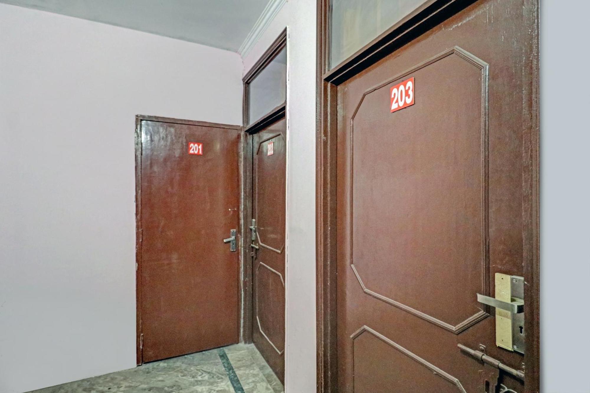 Hotel O Rj Villa Indirapuram Exterior photo